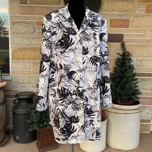 Amanda Smith Leaf Print Spring Plus Size Jacket 20W